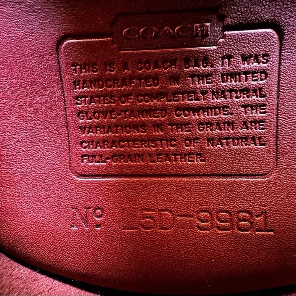 COACH #9981 Red Watson Gold Toned Hardware in Excellent Vintage Condition! - Picture 6 of 6